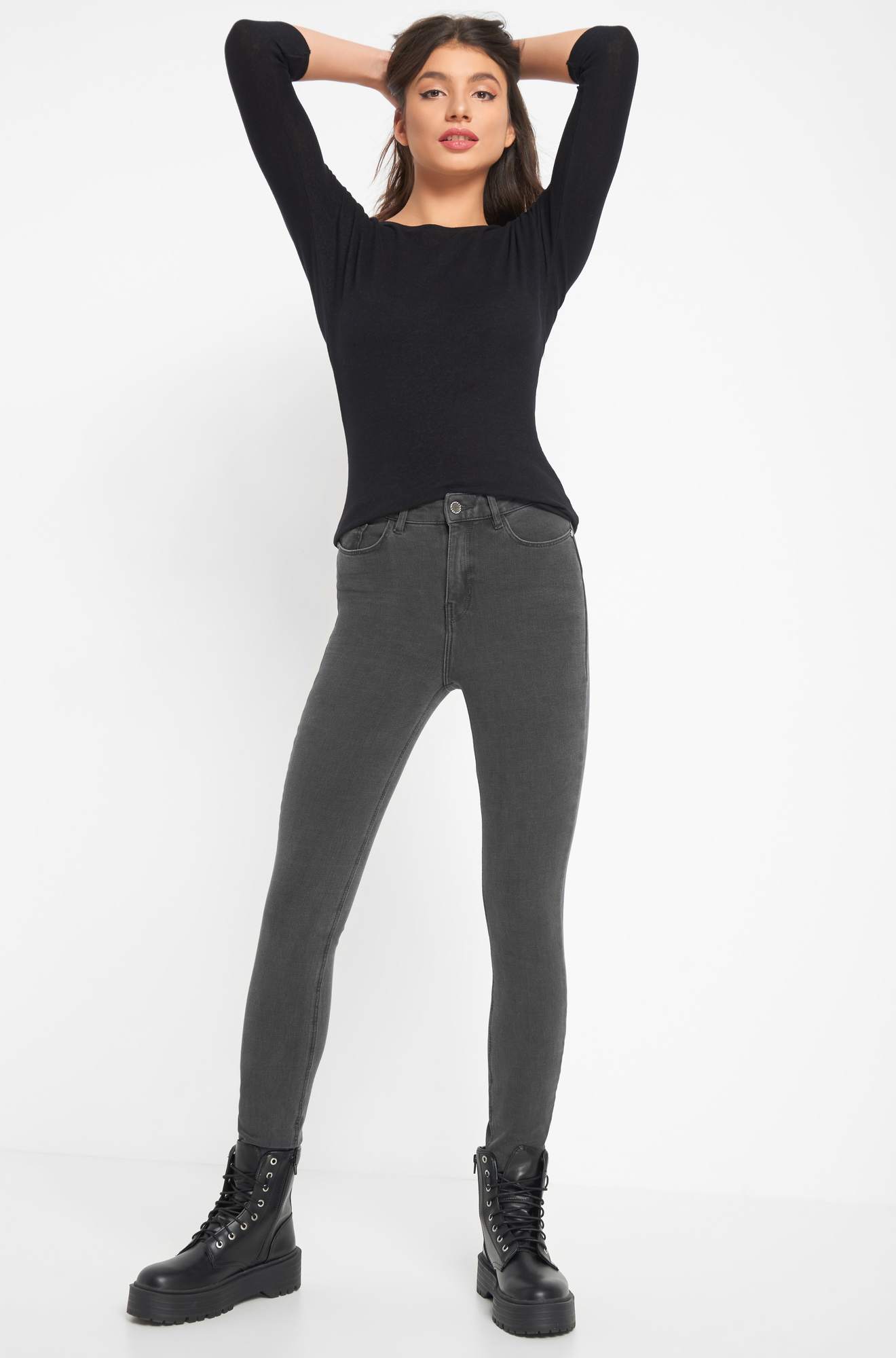 Blugi skinny cu talia înaltă