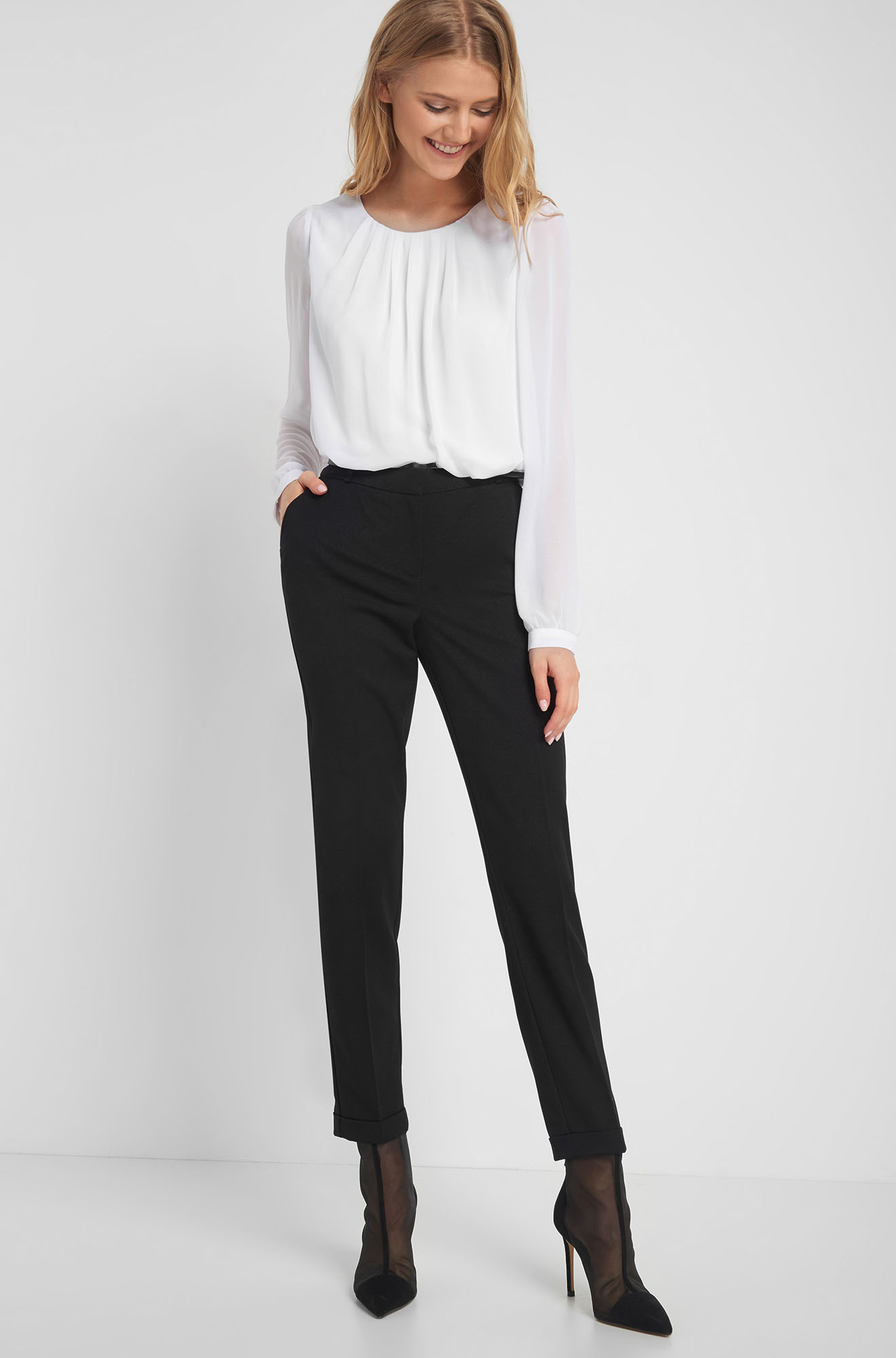 Țigarete lucioase cu curea