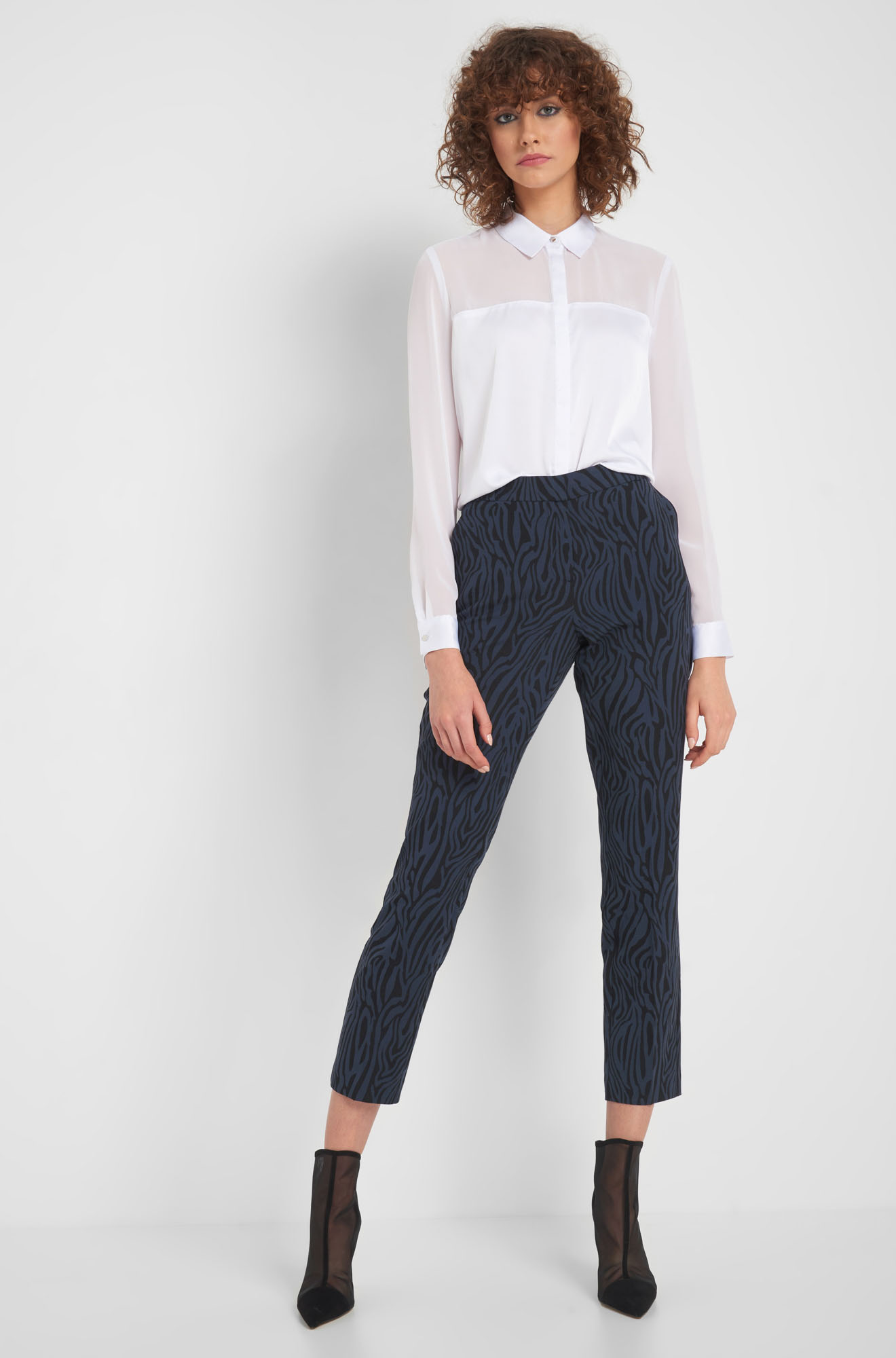 Pantaloni de jacquard