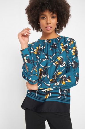 Bluză cu print floral