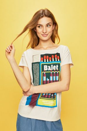 Medicine - Top by Justyna Frąckiewicz