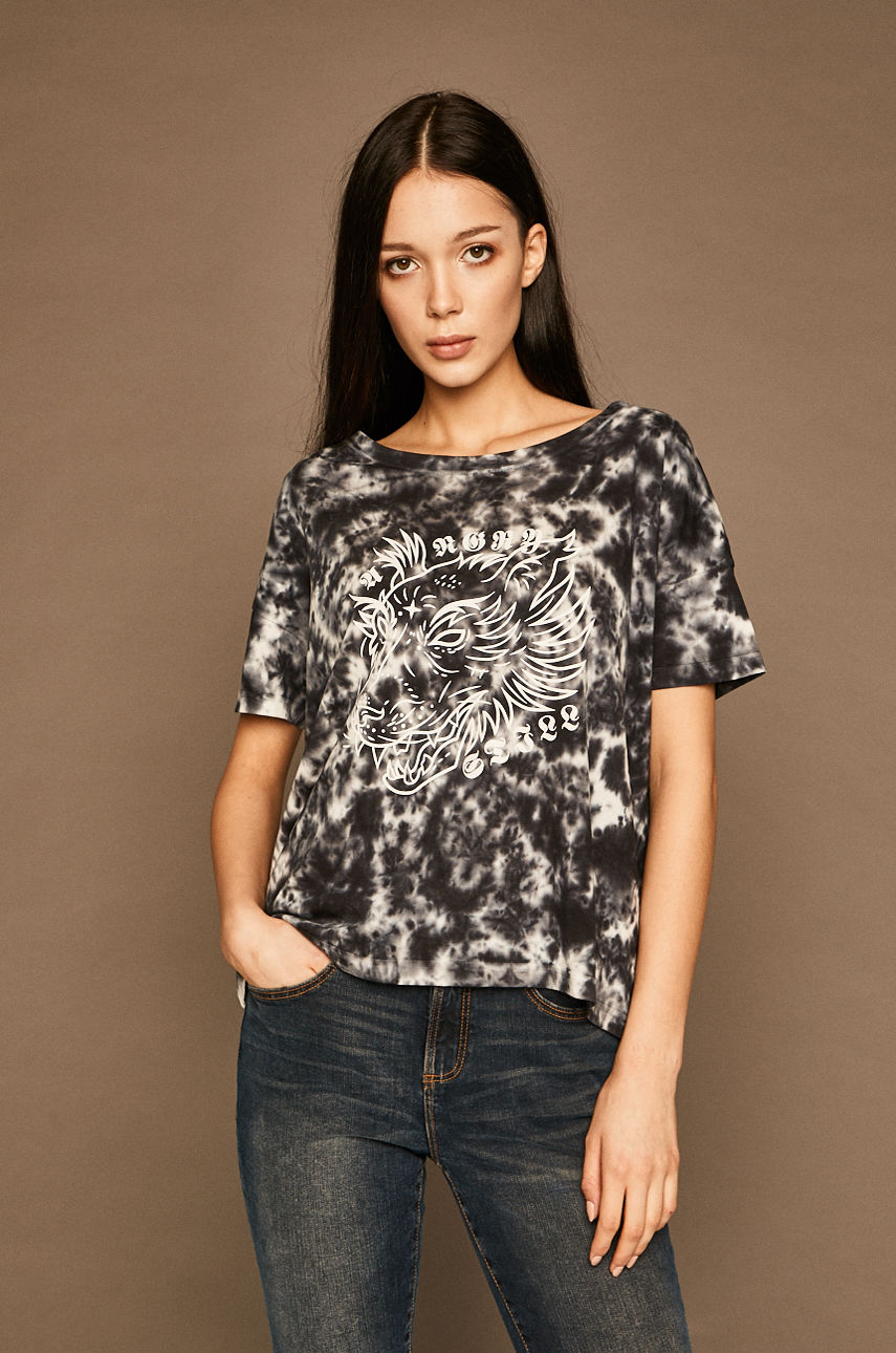 Medicine - Tricou Halloween by Paulina Czak