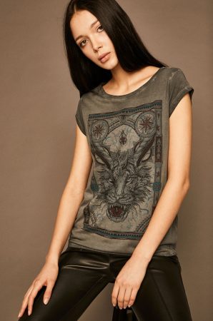 Medicine - Tricou by Paulina Czak