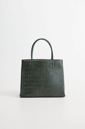 Mango - Poseta Korea