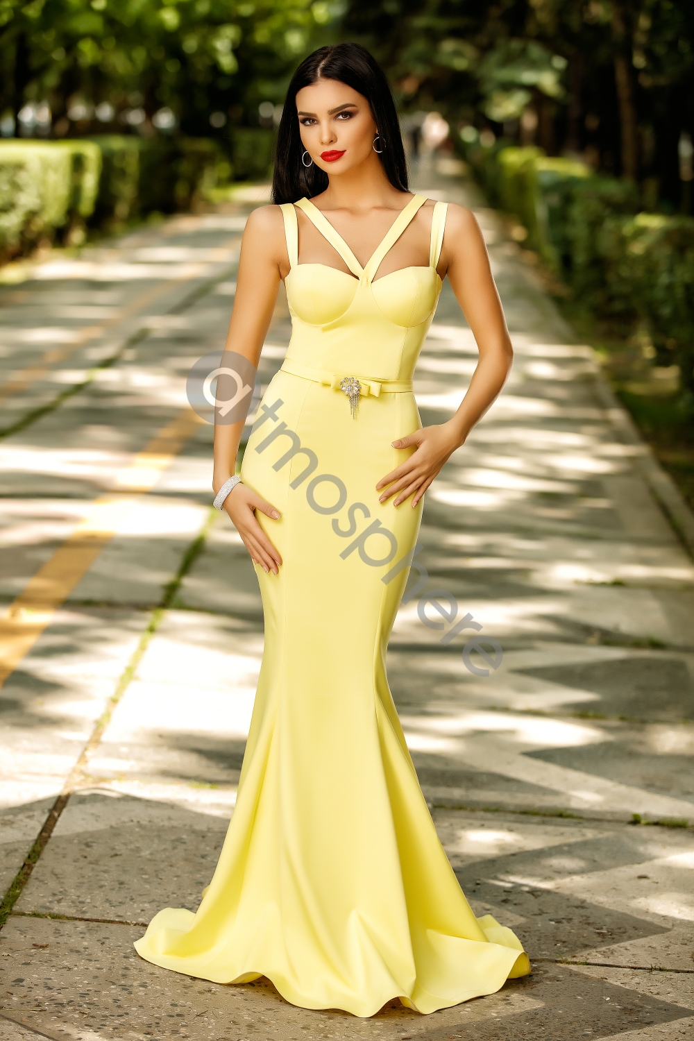Rochie lunga bistrech galbena cu trena Rn 1280