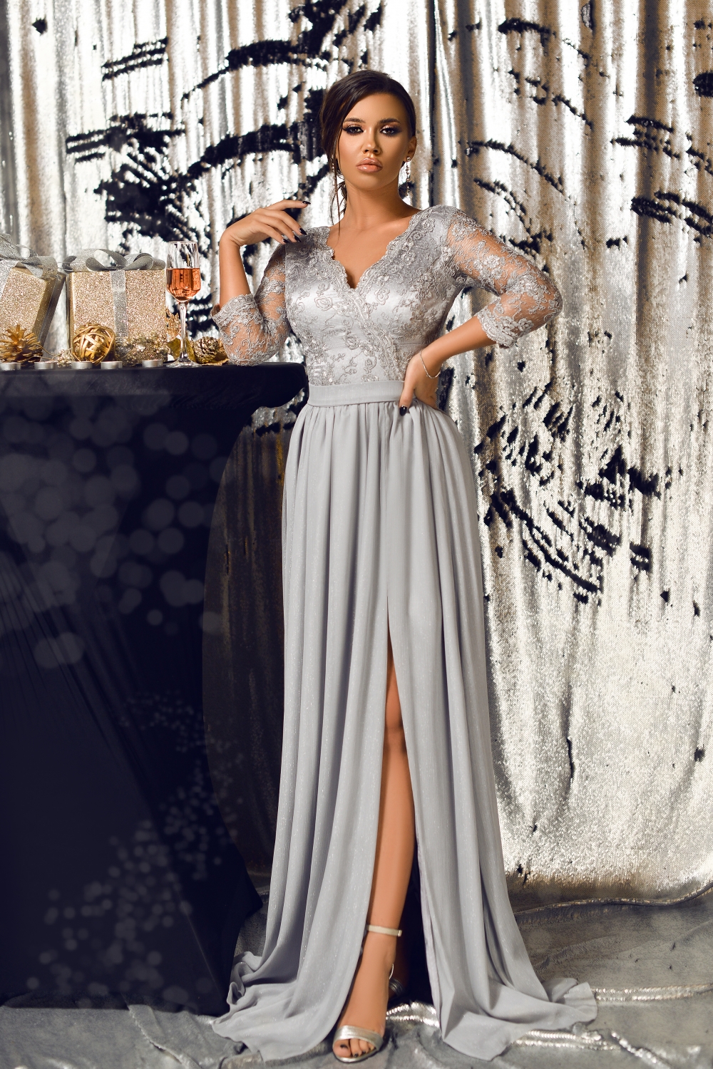 Rochie lunga gri cu dantela la bust Rn 2111g
