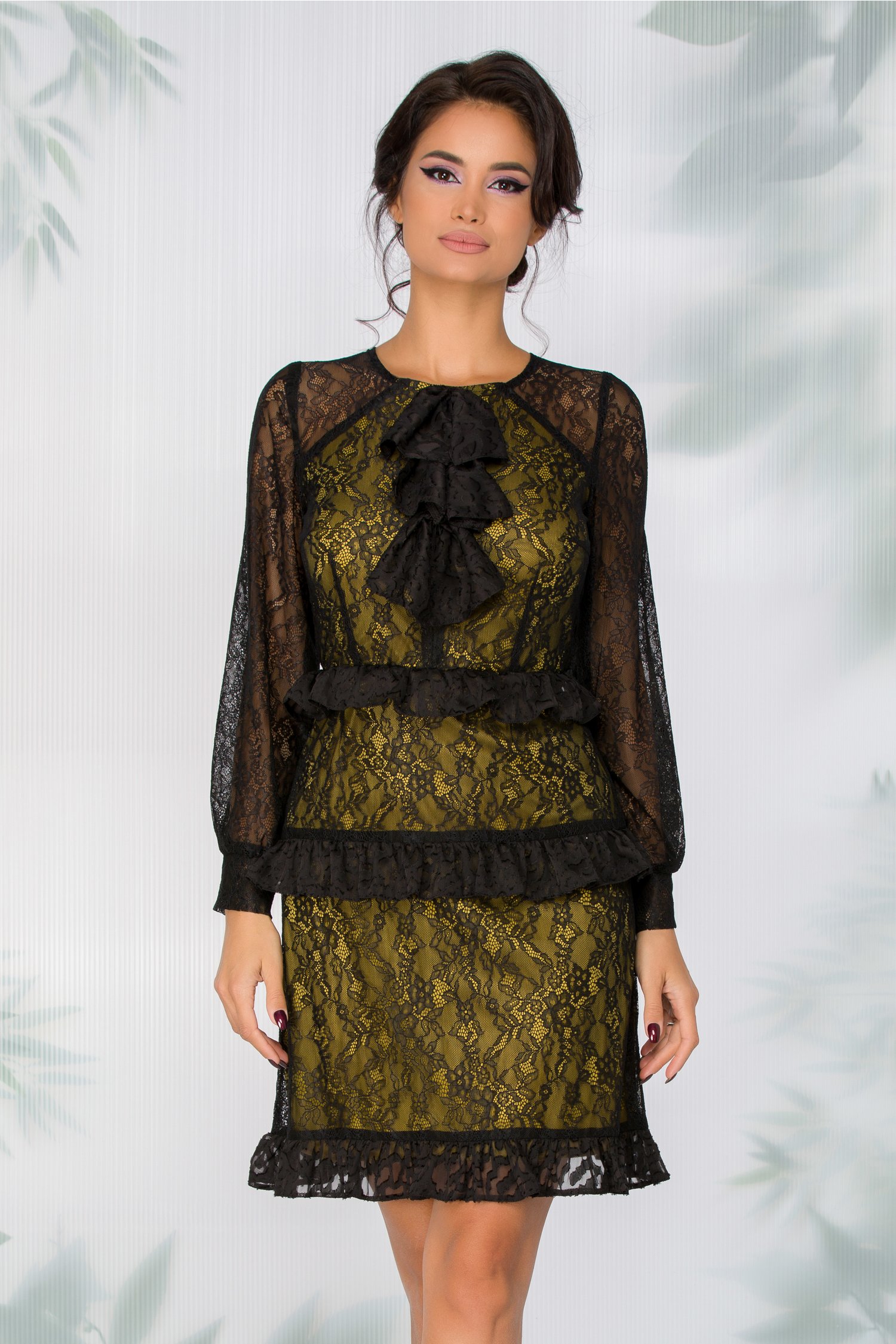 Rochie Moze din dantela neagra cu vonale si fundite din voal